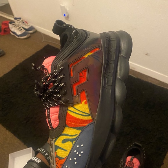 Selling Versace belt and Versace chain reactions (Belt size 44-40)(shoe size 13) - Picture 6 of 7